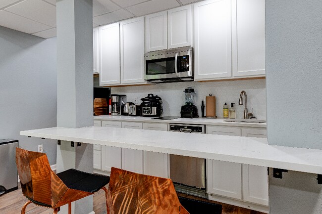 Foto del edificio - 23 Caspian Wy