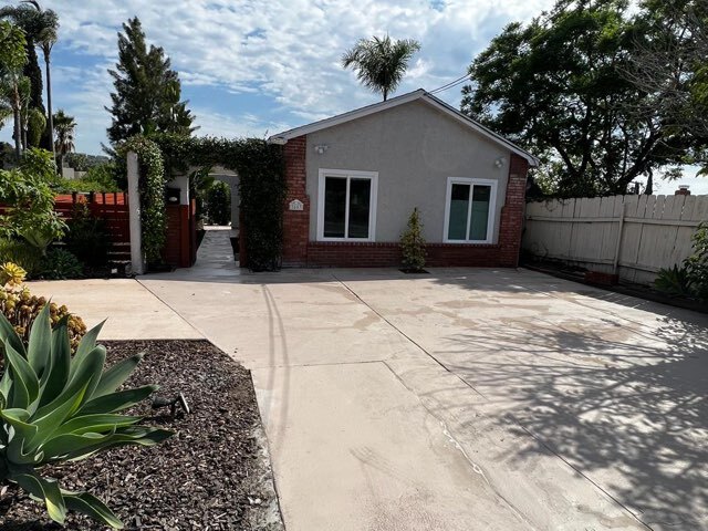 Foto del edificio - 7653 Seneca Pl