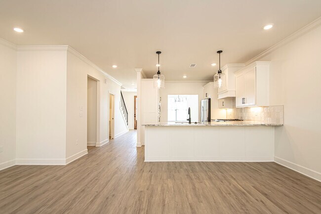 Foto del edificio - 300 Kanis Ridge Dr