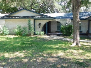 Building Photo - 3606 Lakefield St