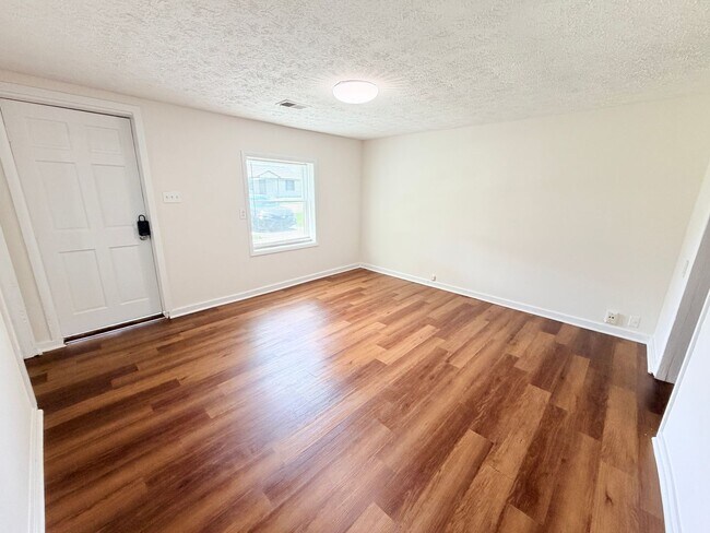 Foto del edificio - COMING SOON: 3 Bedroom/2 Bath Home located at 1020 E Seventh St. Greenfield, IN