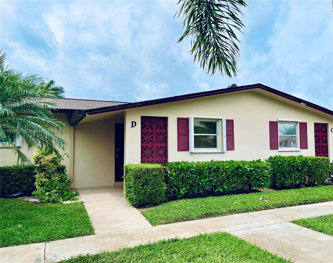 Primary Photo - 2960 Crosley Dr E