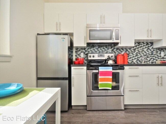 Foto del edificio - 2129 N 113th St