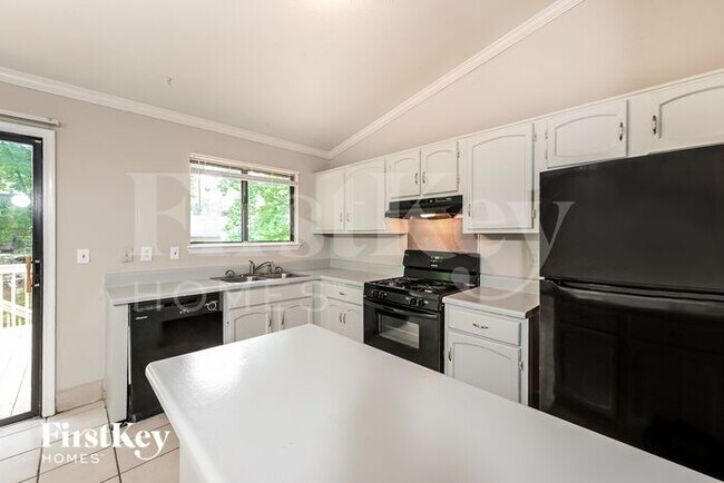 Foto del edificio - 652 Sunfield Drive Northwest
