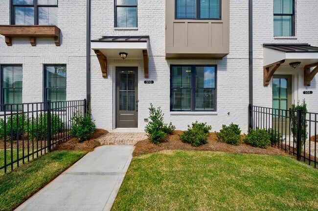 Building Photo - 510 Healy Dr