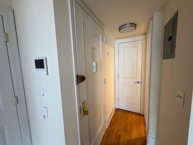 Foto del edificio - 39 W 68th St
