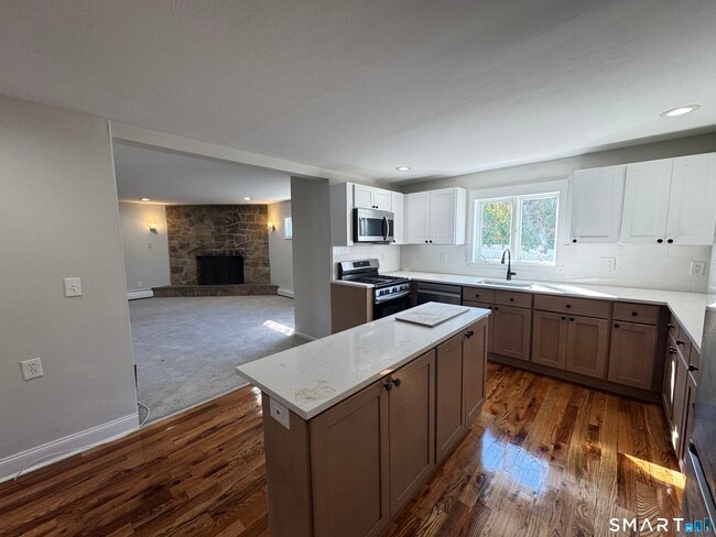 Foto del edificio - 137 Middletown Ave