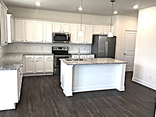 Foto del edificio - 5262 Lake Maxwell Dr