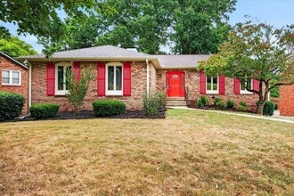 Building Photo - 717 Goodpasture Terrace
