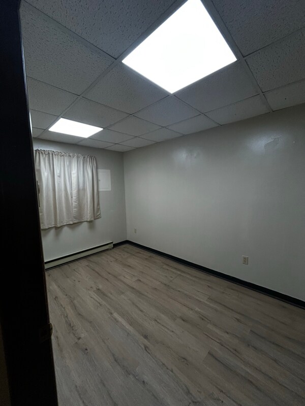 Foto del edificio - 1819 Red Barn Village Rd