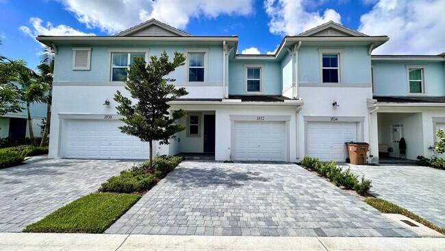 Building Photo - 1832 Sandpiper Pointe Pl