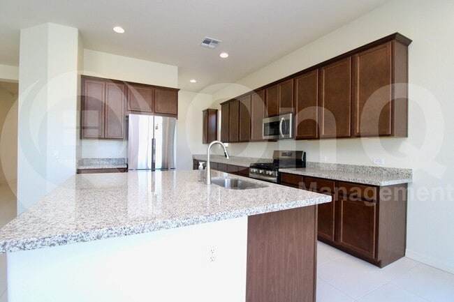 Building Photo - 22646 E Lawndale Pl