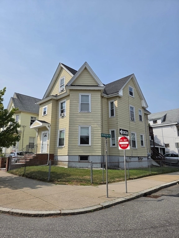 Building Photo - 27 Medford St