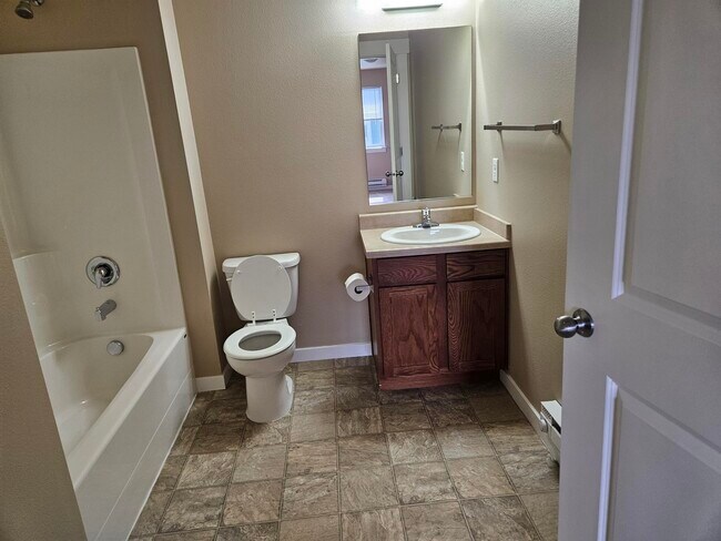 Baño 1 - Tullamore Place Apartments