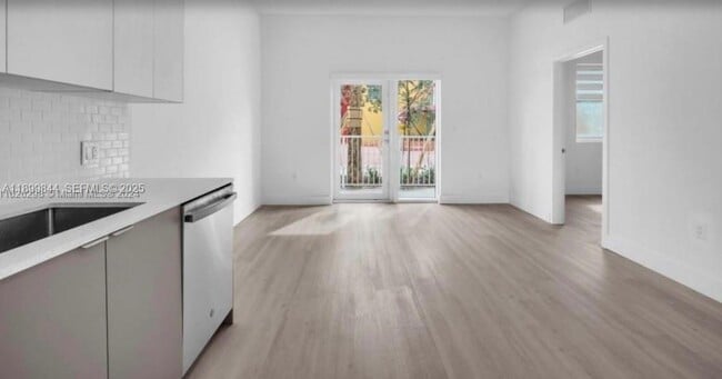 Foto del edificio - 501 W Dixie Hwy