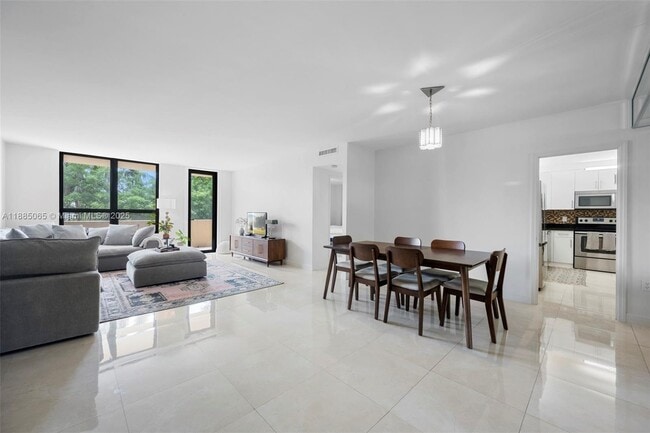 Building Photo - 10185 Collins Ave