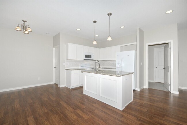 Foto del edificio - 9308 E Champions St