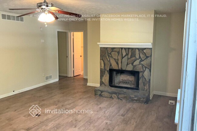 Building Photo - 15 Tracey Ln