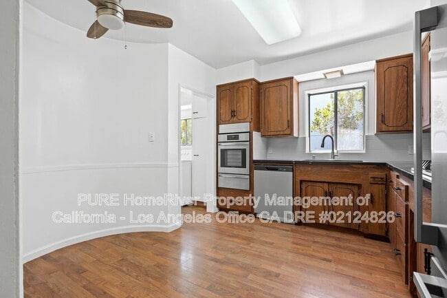 Photo - 1534 Hayworth Ave House