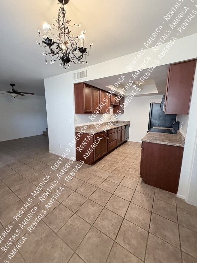 Foto del edificio - 1254 N 85th Pl