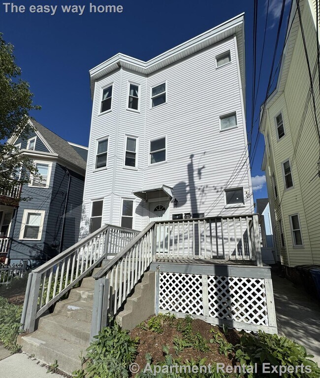 Building Photo - 5 Partridge Ave