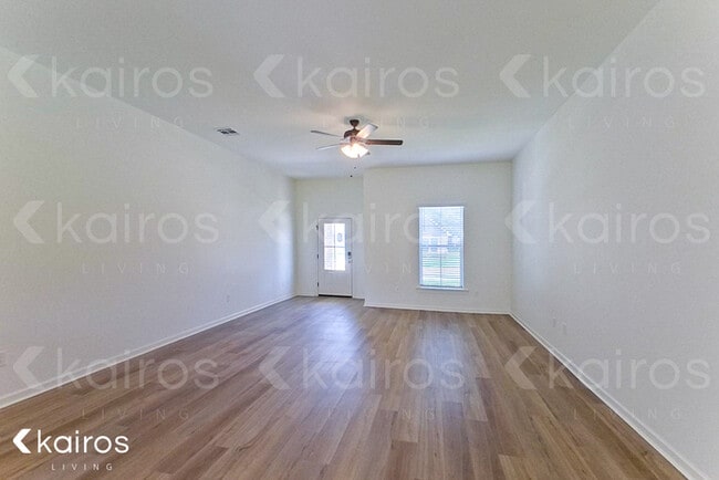 Building Photo - 113 Teddy Ln