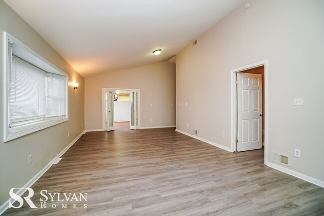 Building Photo - This beautiful home is move-in ready