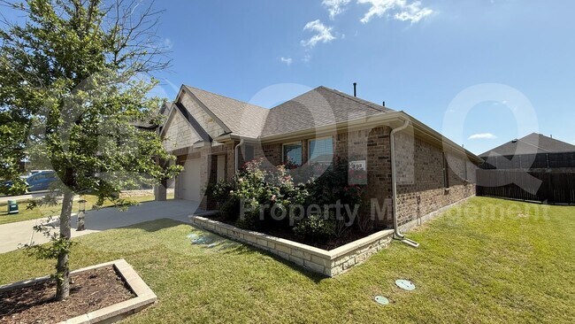Foto del edificio - 402 Cliffmere Dr