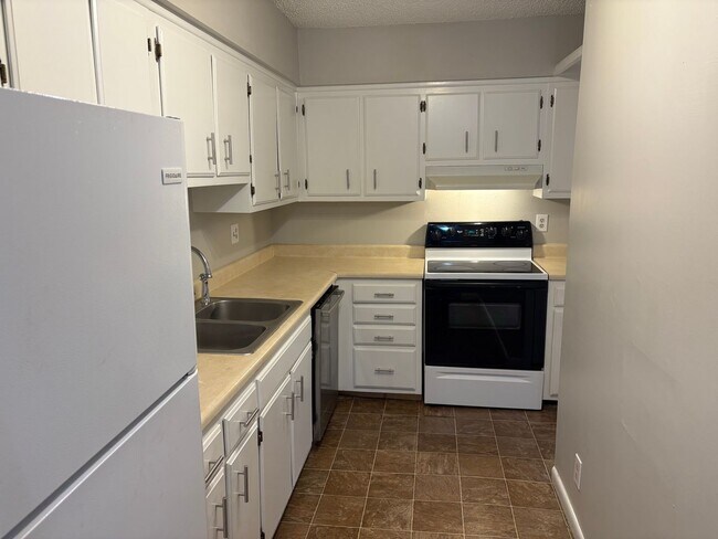 Foto del edificio - 515 Basswood Ave