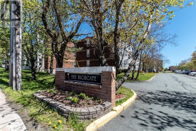Photo du bâtiment - 134 Portugal Cove Rd