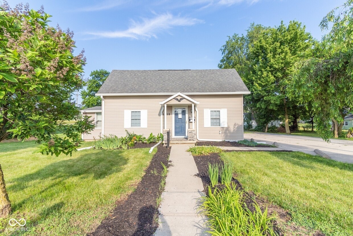 Primary Photo - 1815 D St