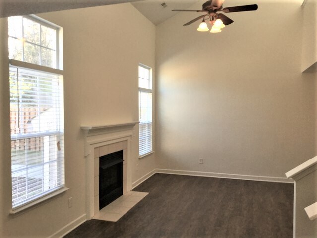 Foto del edificio - 4322 Wills Way