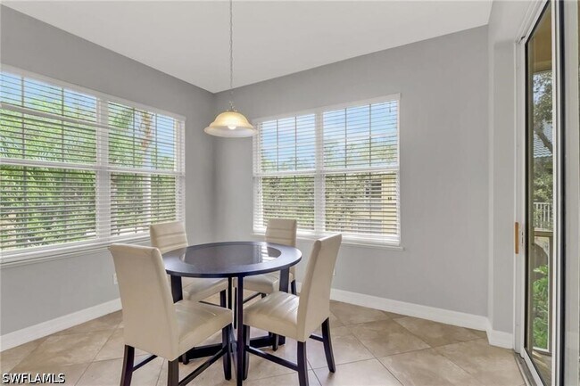 Building Photo - 8380 Big Acorn Cir