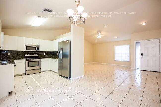 Foto del edificio - 15562 Horseshoe Ln
