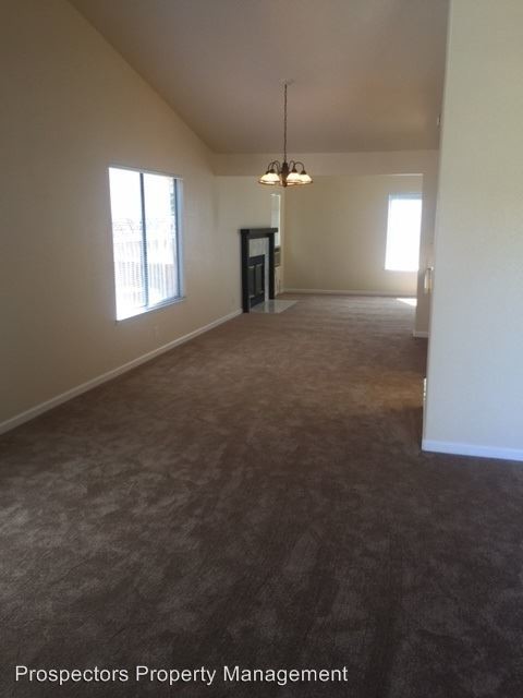Building Photo - 3 br, 2 bath House - 166 Bender Circle