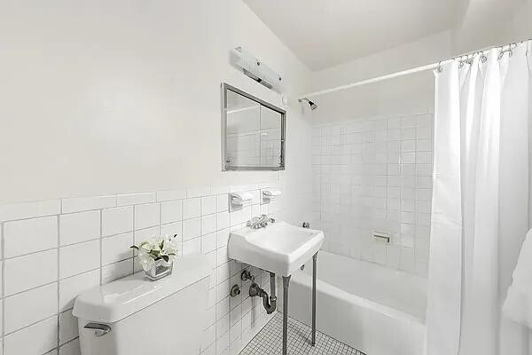 Foto del edificio - 2 Charlton St