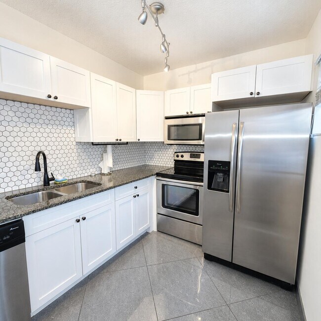 Foto del edificio - 3709 S Olive Ave