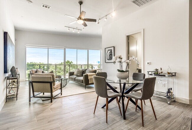 Foto del edificio - 1100 Peters Street