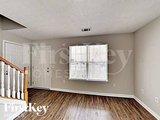 Foto del edificio - 7141 Crystal Creek Pl