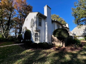 Building Photo - 1632 Cottenham Ln