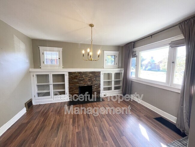 Foto del edificio - 727 E Stratford Ave