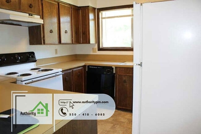 Building Photo - 1139 Del Sol Pl