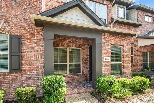Photo - 4245 Swan Forest Dr Townhome