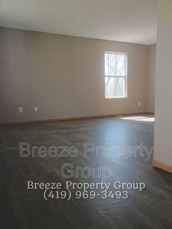 Building Photo - 326 Wirt St