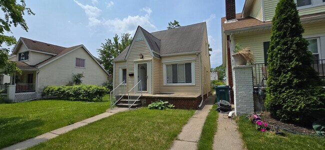 Foto del edificio - 7335 Maple St