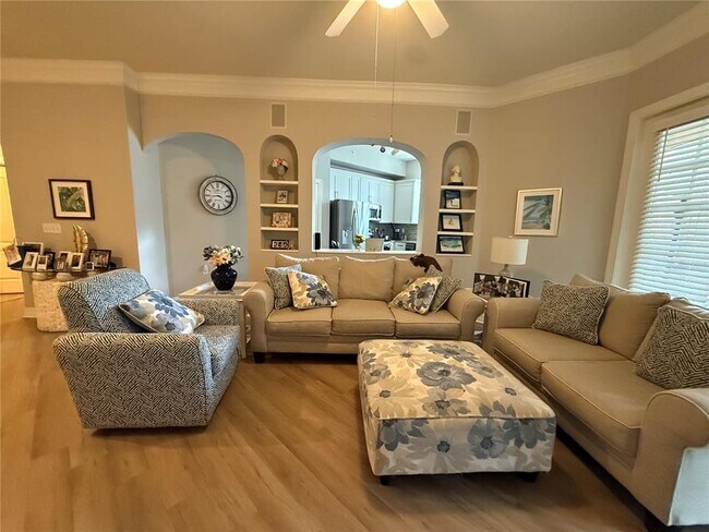 Foto del edificio - 515 Mirasol Cir