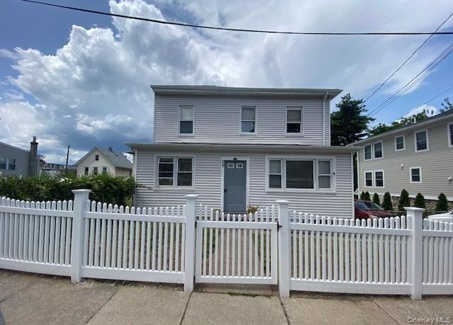 Building Photo - 29 Devoe St
