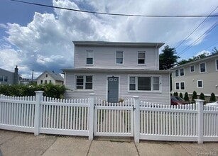 Building Photo - 29 Devoe St