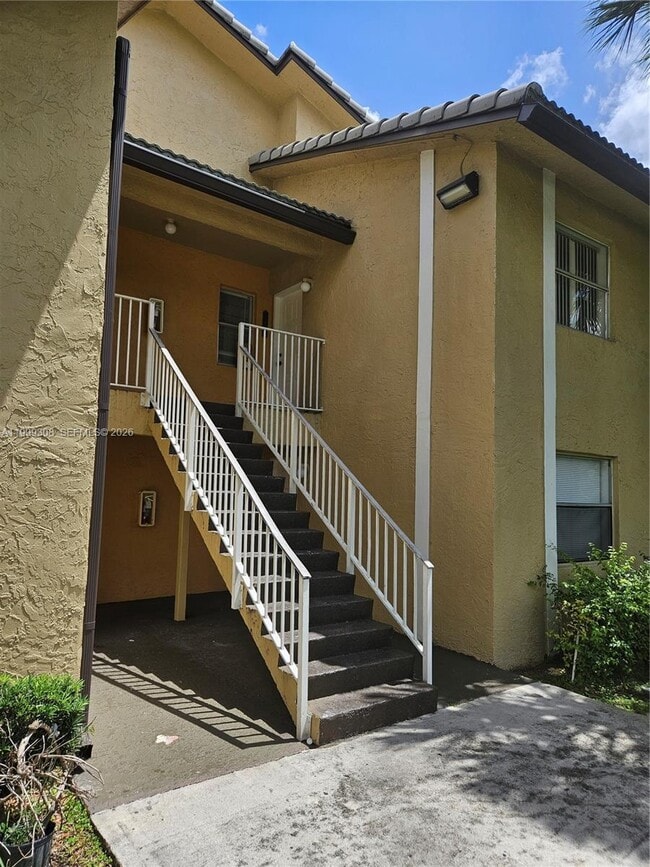 Foto del edificio - 11582 NW 44th St