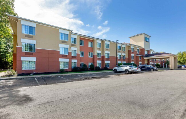 Foto del edificio - Furnished Studio-Cleveland - Airport - North Olmsted
